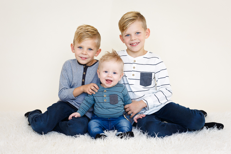 bröder broder syskonfotografering barnfotografering fotograf lisa hulling sundsvall matfors