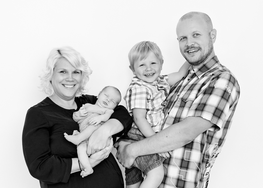 noah familjefotografering nyföddfotografering nyföddfoto nyföddfotograf fotograf sundsvall matfors lisa hulling