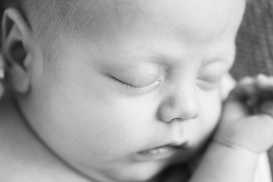 nyfödd nyföddfotografering fotograf sundsvall aston matfors barnfotograf