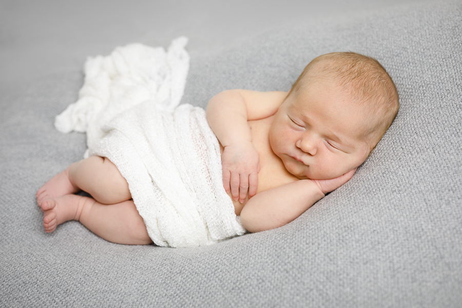 nyfödd nyföddfotografering fotograf sundsvall maja matfors barnfotograf